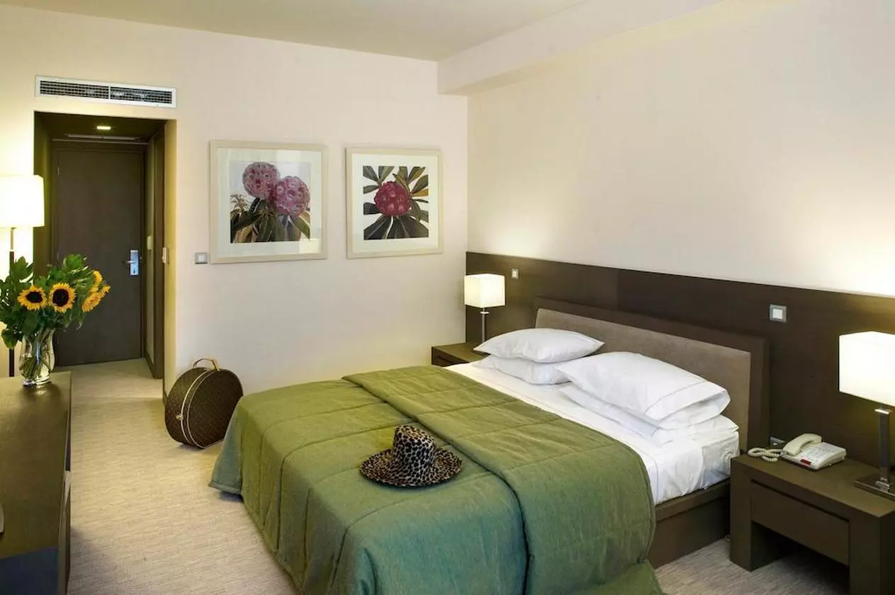 AMALIAHOTEL_SHABAVIZ (11).jpg